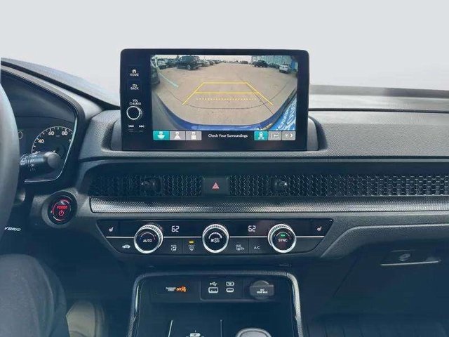 Vehicle image 20 of 40