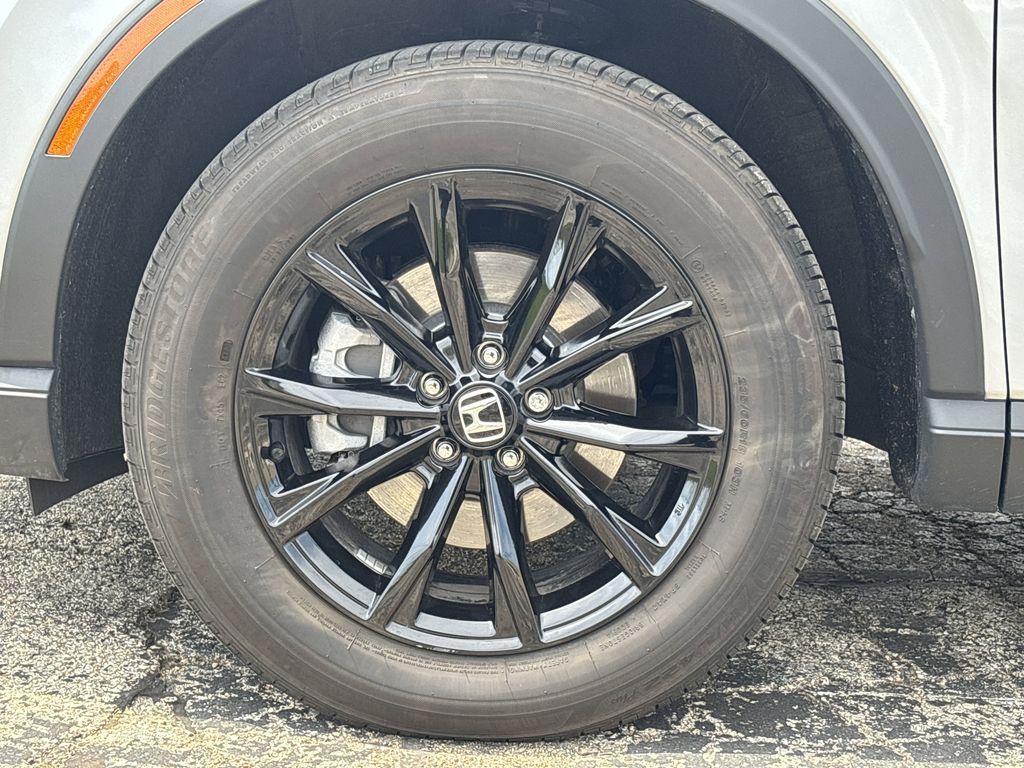 Vehicle image 35 of 39