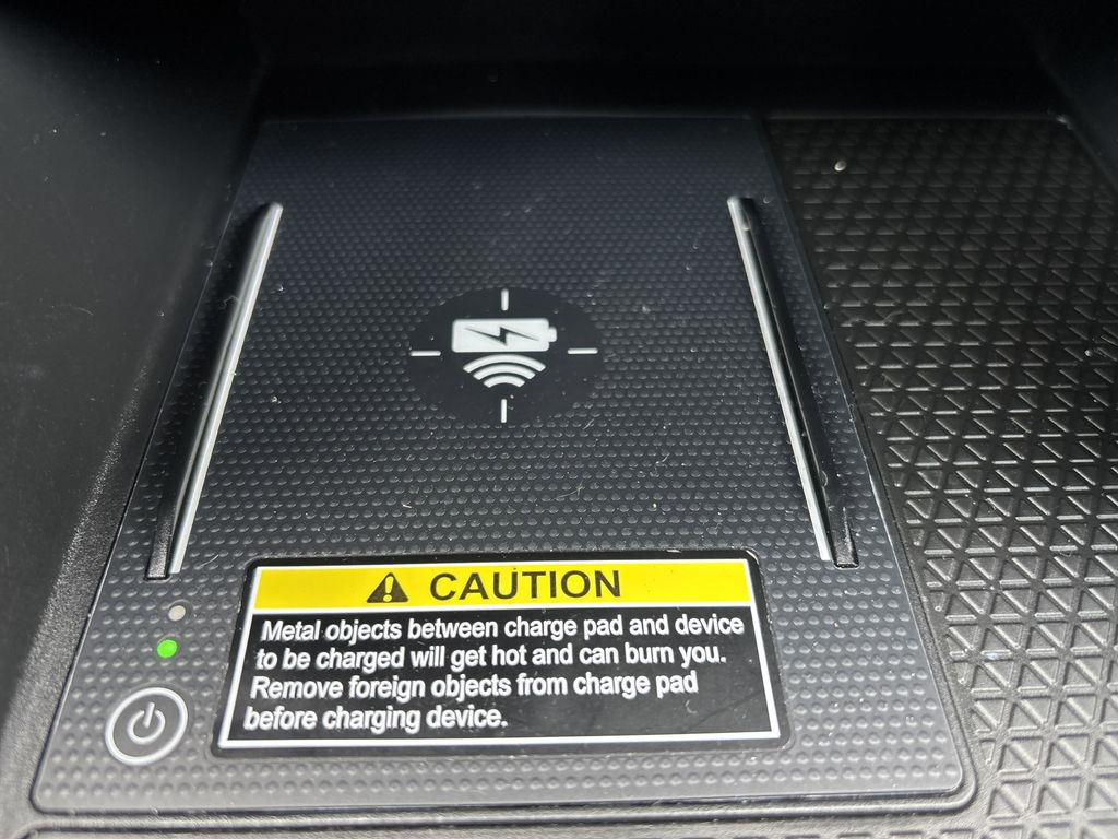 Vehicle image 24 of 39