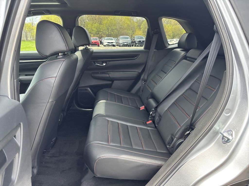 Vehicle image 29 of 39