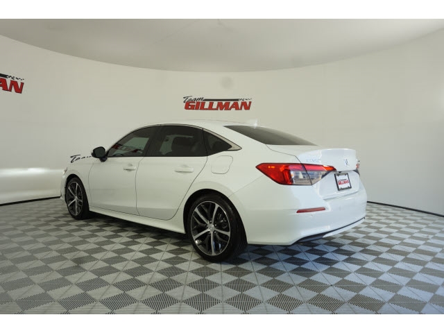 2024 Honda Civic Touring Image 6 of 15