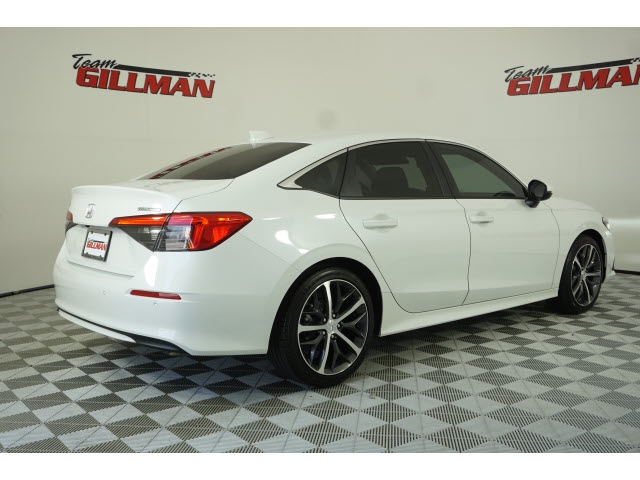 2024 Honda Civic Touring Image 5 of 15