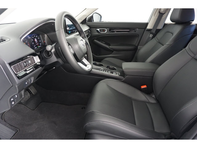 2024 Honda Civic Touring Image 11 of 15