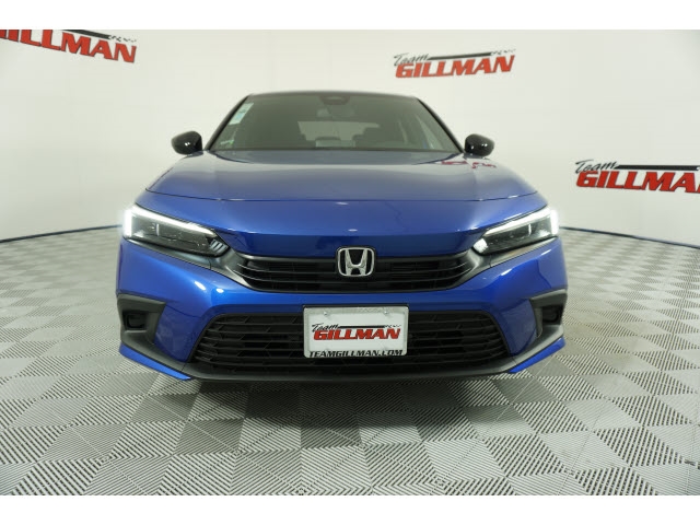 Vehicle image 2 of 14