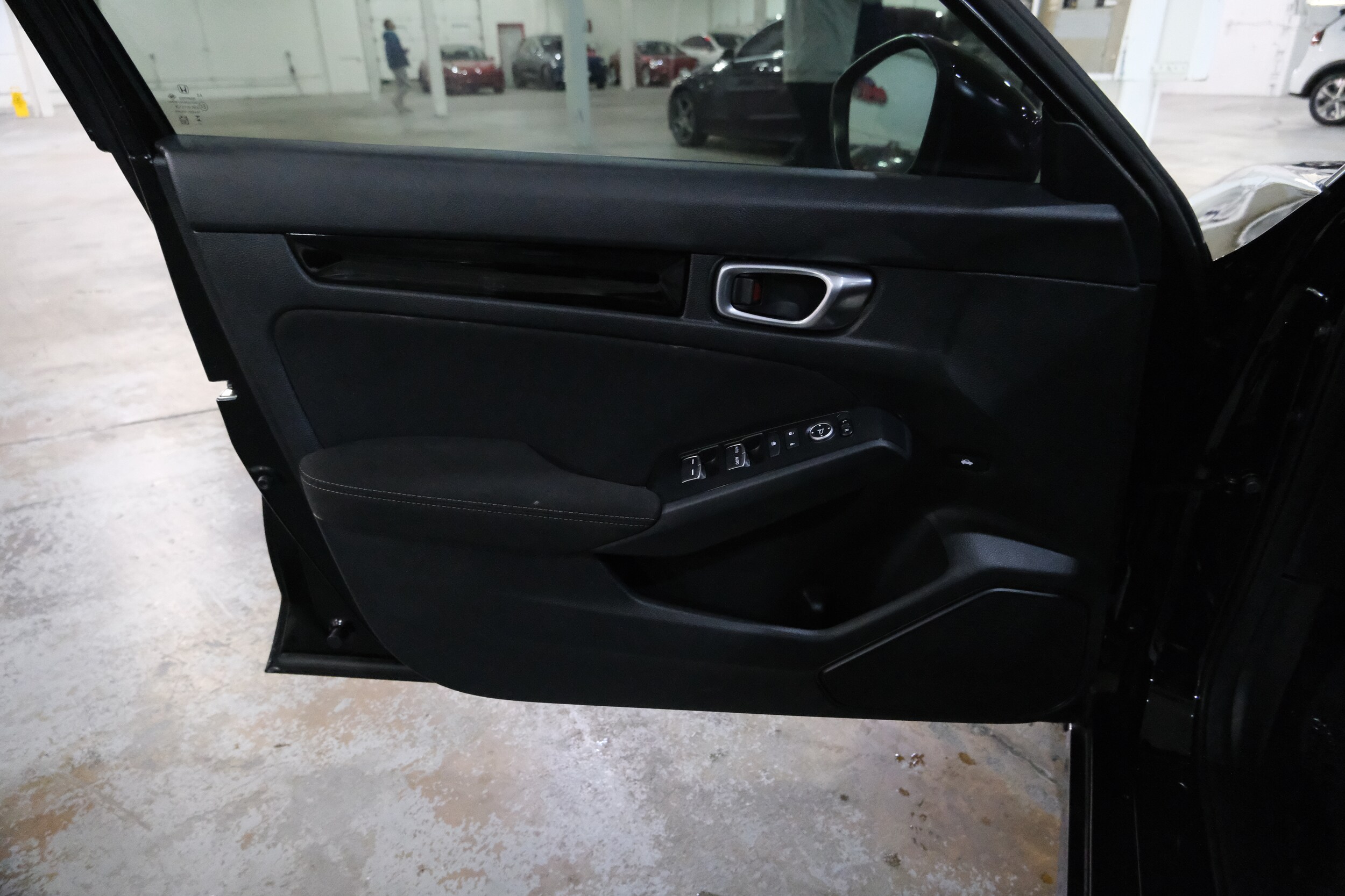 2024 Honda Civic EX Image 16 of 40