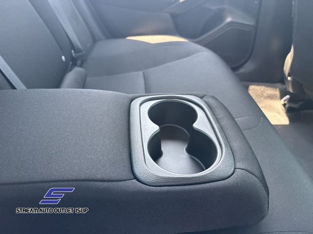Vehicle image 30 of 34