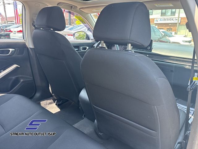 Vehicle image 12 of 34