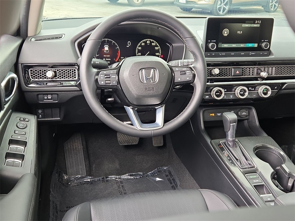 Vehicle image 24 of 40