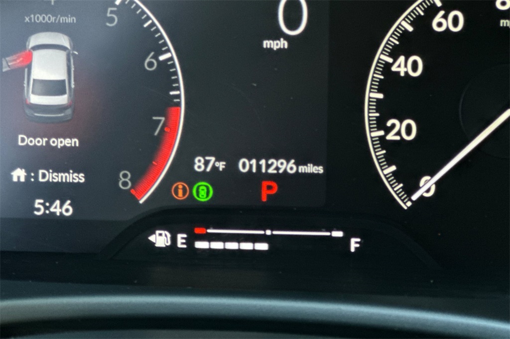 Vehicle image 15 of 26