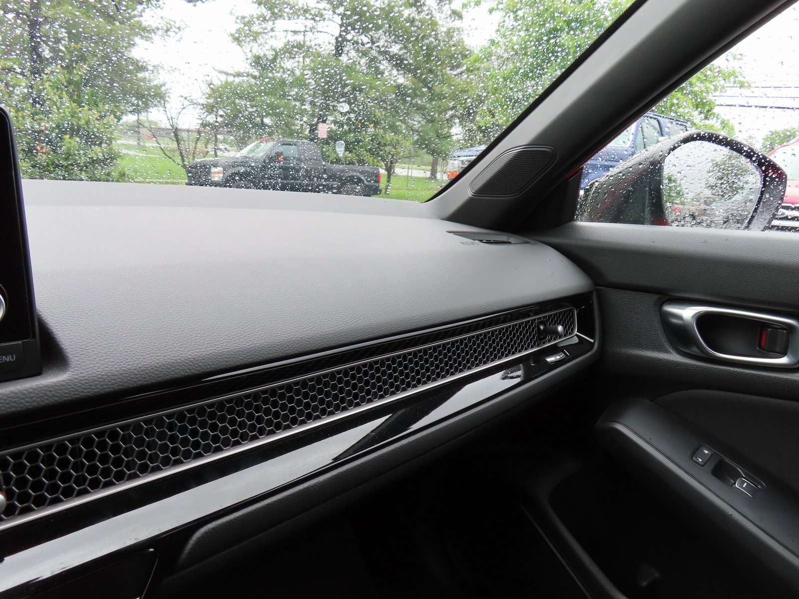 Vehicle image 22 of 35
