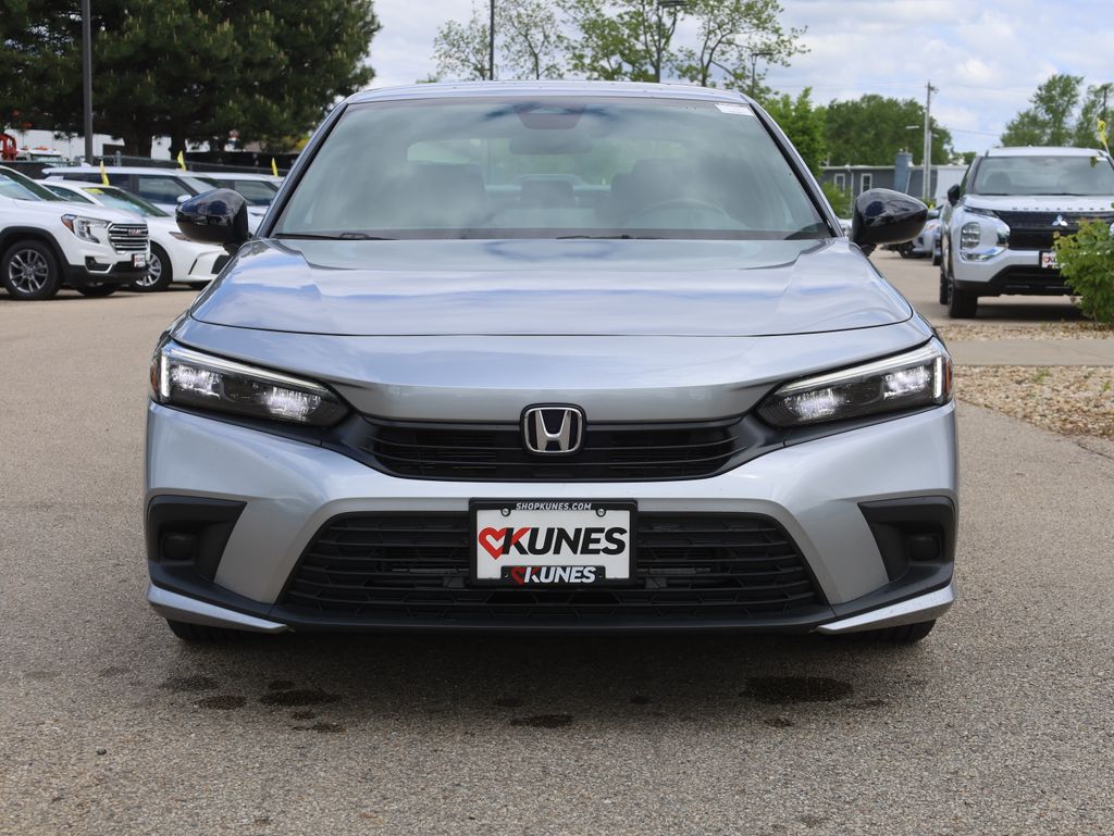 Vehicle image 2 of 43