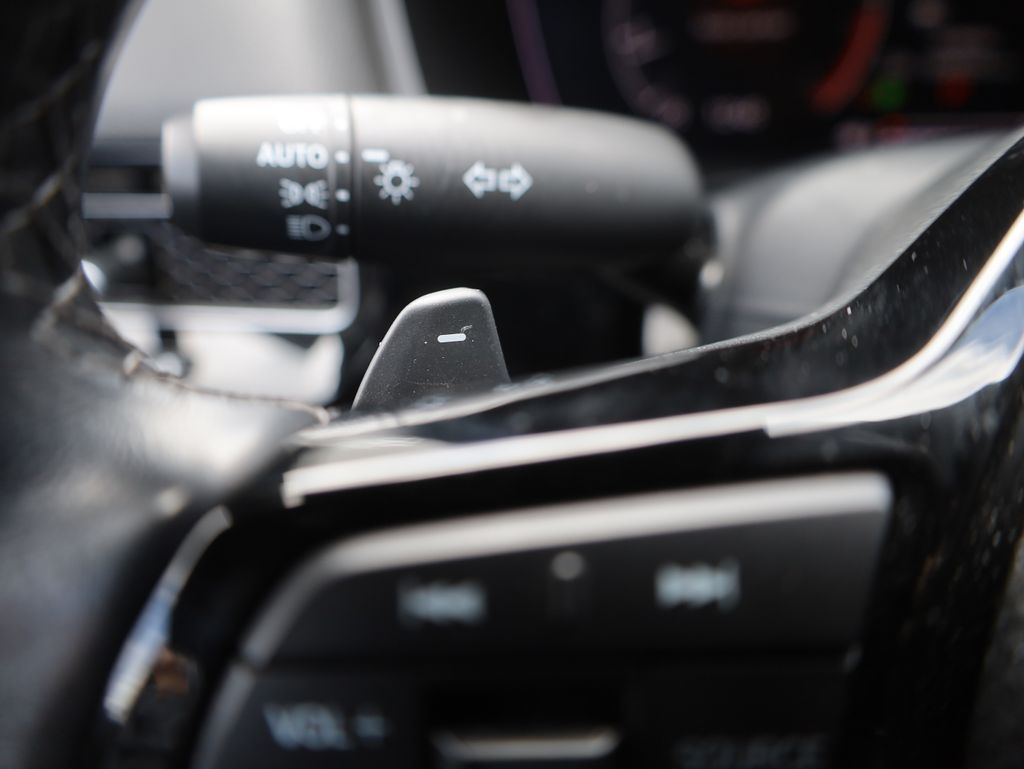 Vehicle image 42 of 43