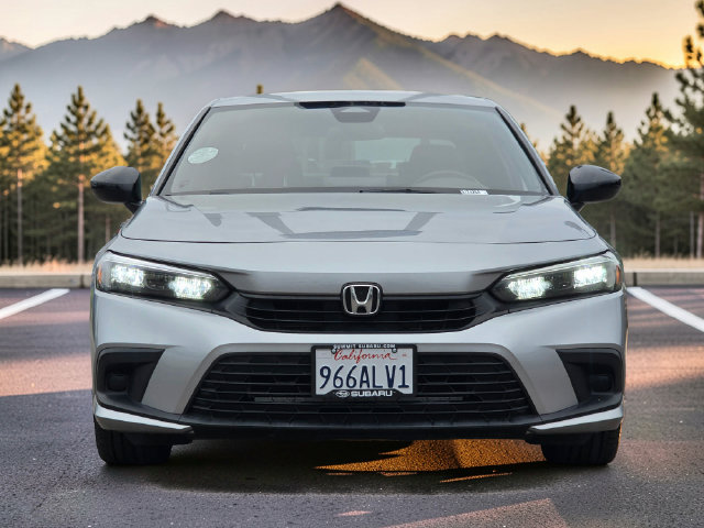 2024 Honda Civic Sport Image 2 of 37