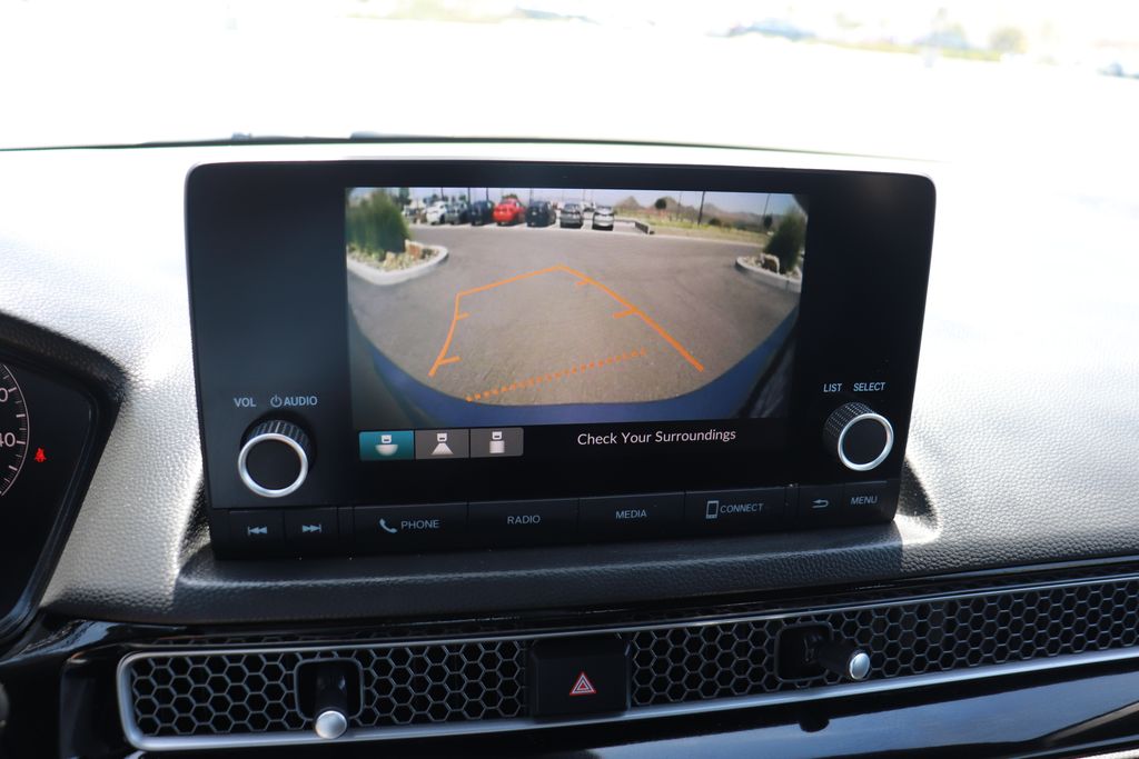 Vehicle image 24 of 25