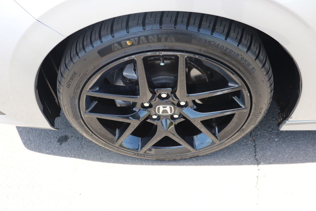 Vehicle image 25 of 25