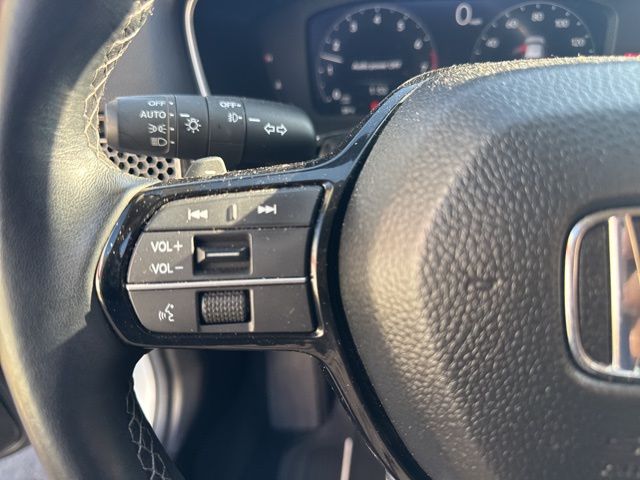 2024 Honda Civic Touring Image 21 of 26