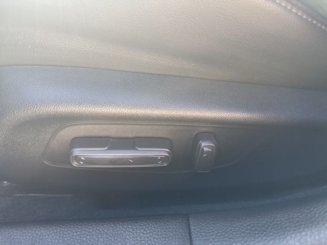 2024 Honda Civic Touring Image 17 of 26