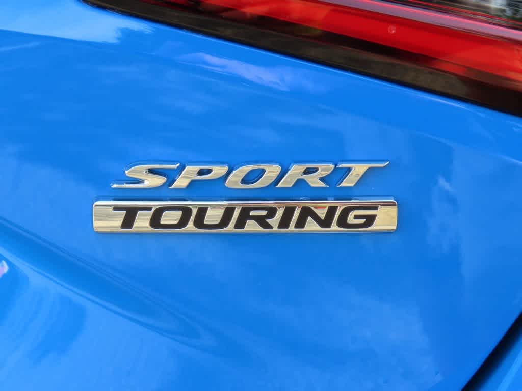 Vehicle image 8 of 25