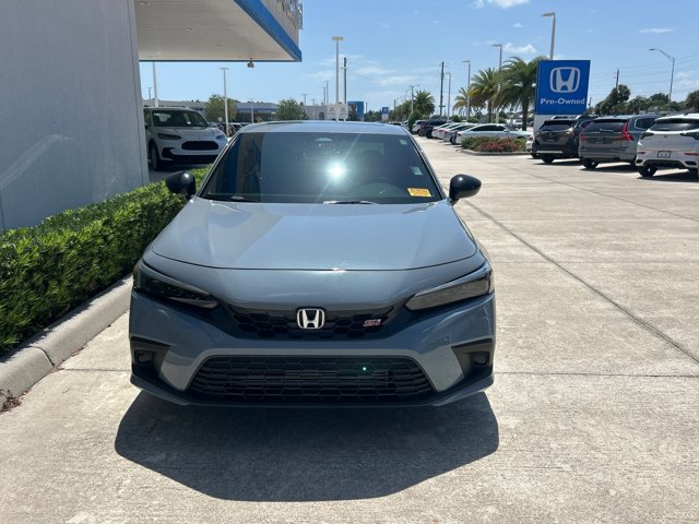 Vehicle image 4 of 20