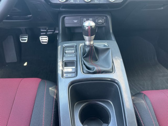 Vehicle image 14 of 20