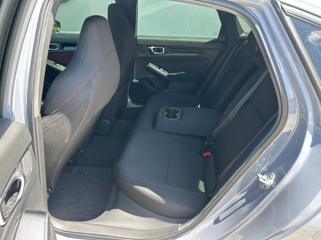 Vehicle image 10 of 20