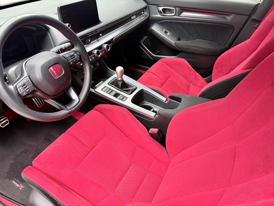 2024 Honda Civic Type R Base Image 13 of 19