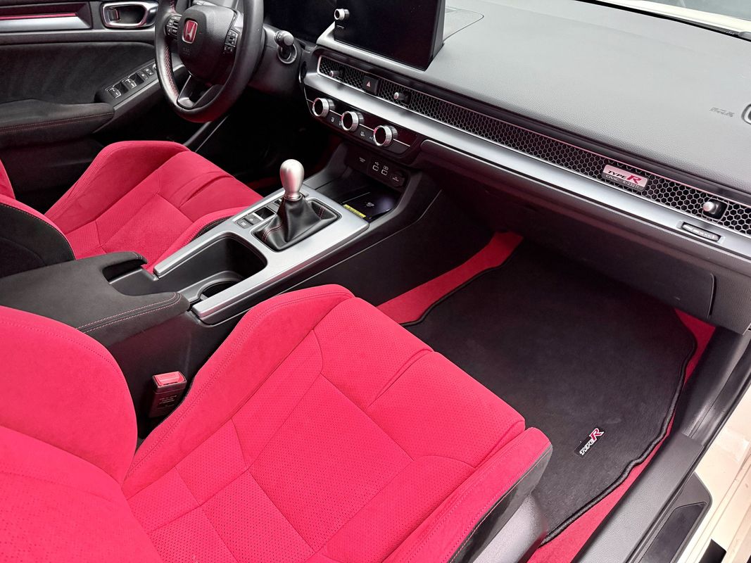 2024 Honda Civic Type R Base Image 12 of 19