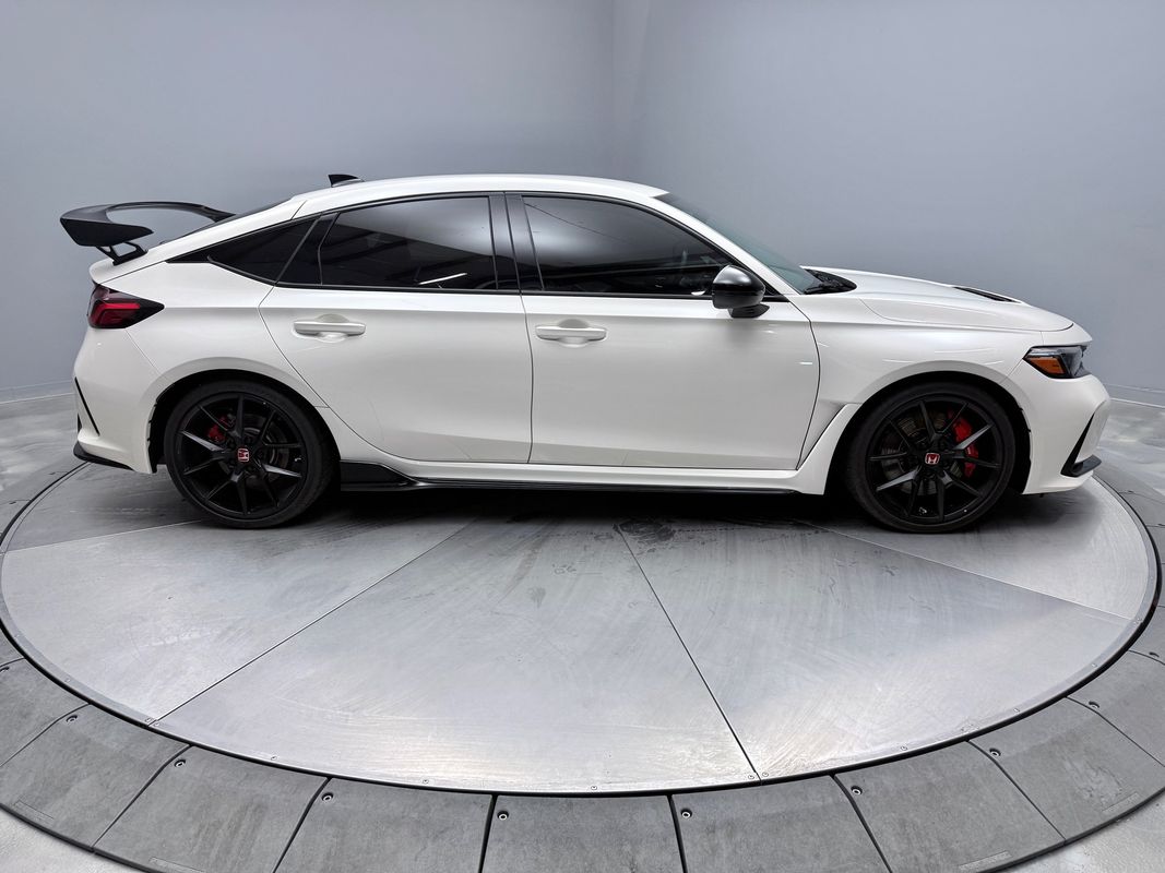 2024 Honda Civic Type R Base Image 4 of 19