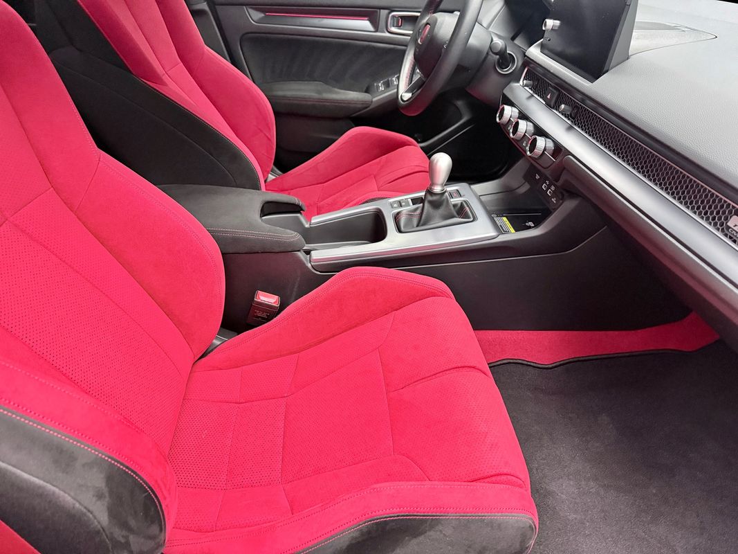 2024 Honda Civic Type R Base Image 11 of 19