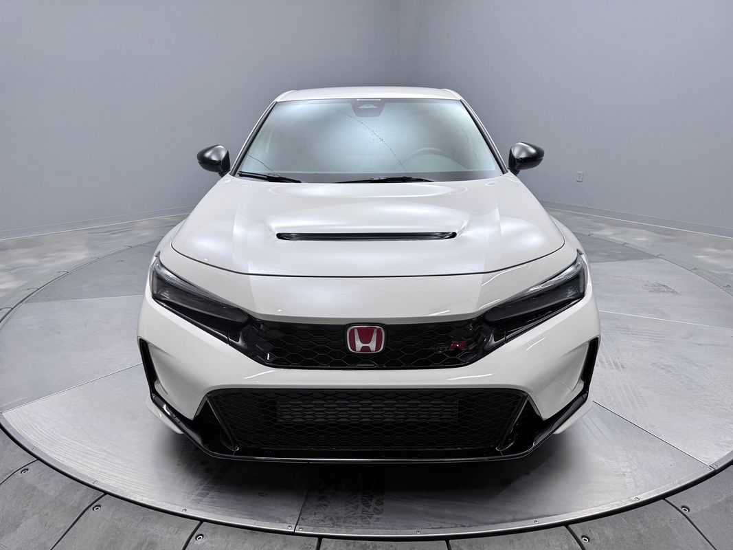 2024 Honda Civic Type R Base Image 2 of 19