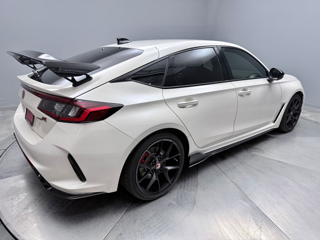 2024 Honda Civic Type R Base Image 5 of 19