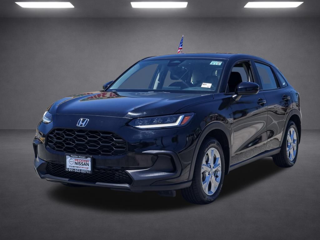 2024 Honda HR-V LX Image 1 of 32
