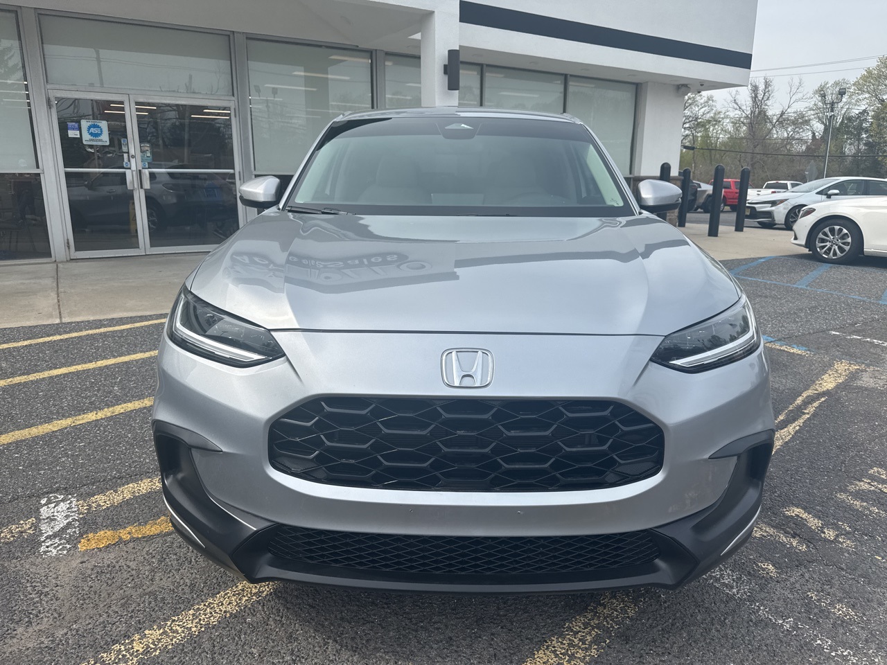 Vehicle image 3 of 14