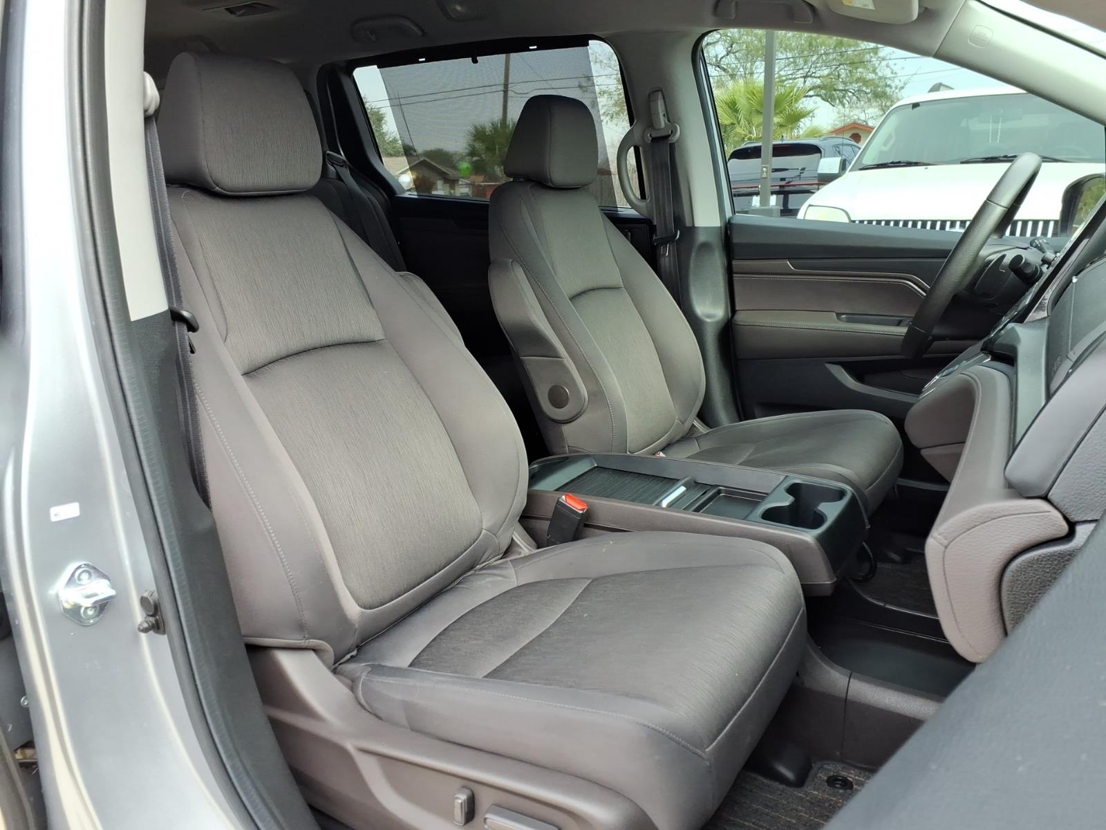 2024 Honda Odyssey EX Image 10 of 30