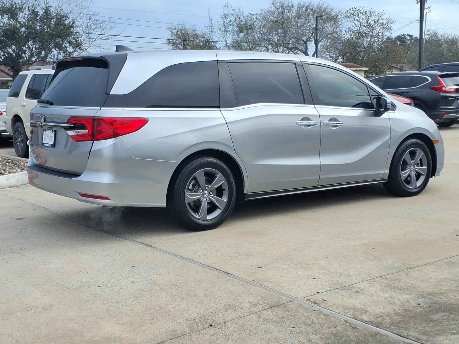 2024 Honda Odyssey EX Image 5 of 30