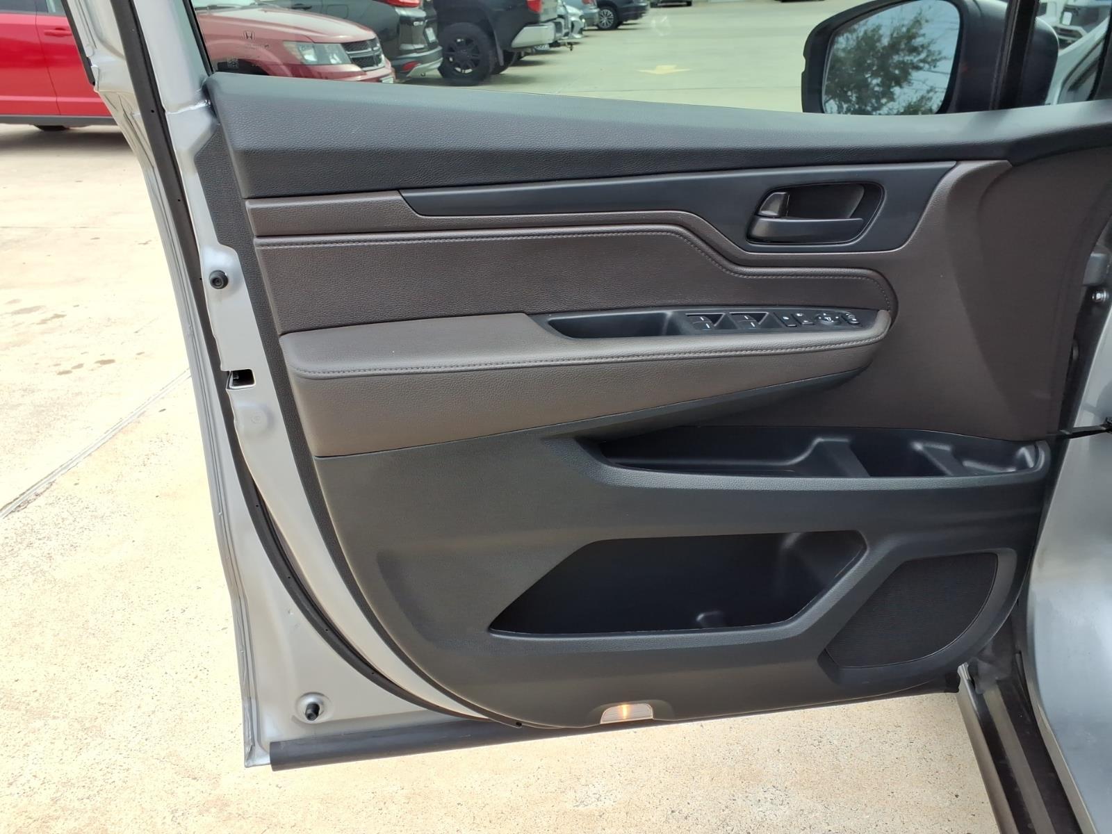 2024 Honda Odyssey EX Image 18 of 30