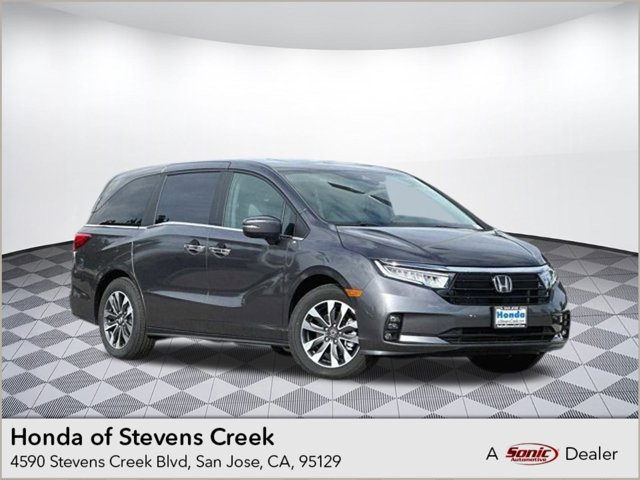 Vehicle image 4 of 27