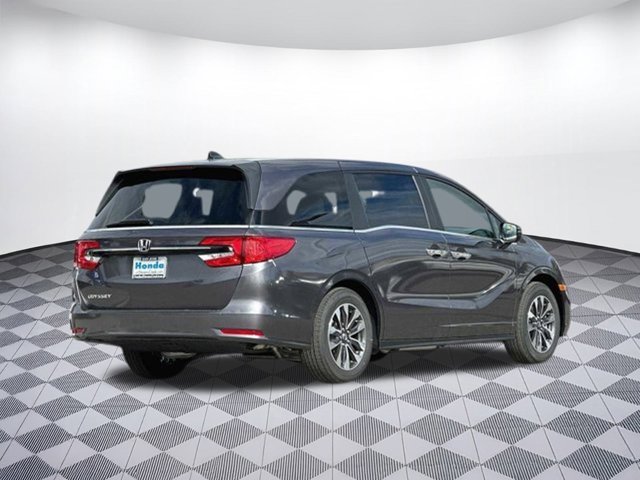 Vehicle image 10 of 27