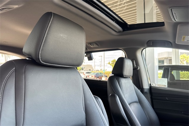 2024 Honda Odyssey EX-L Image 13 of 36