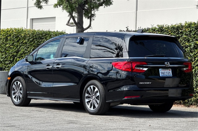 2024 Honda Odyssey EX-L Image 8 of 36