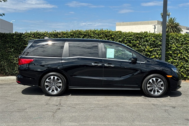 2024 Honda Odyssey EX-L Image 5 of 36