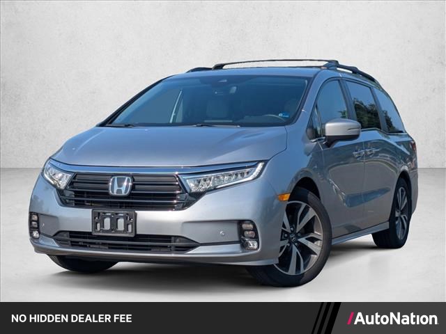 2024 Honda Odyssey Touring Image 1 of 28