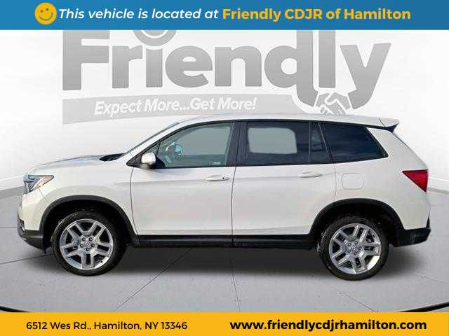 2024 Honda Passport EX-L Image 8 of 15