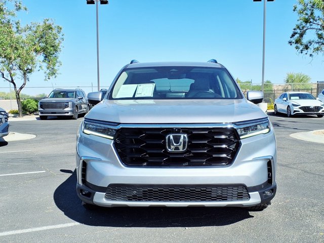 2024 Honda Pilot Elite Image 2 of 28
