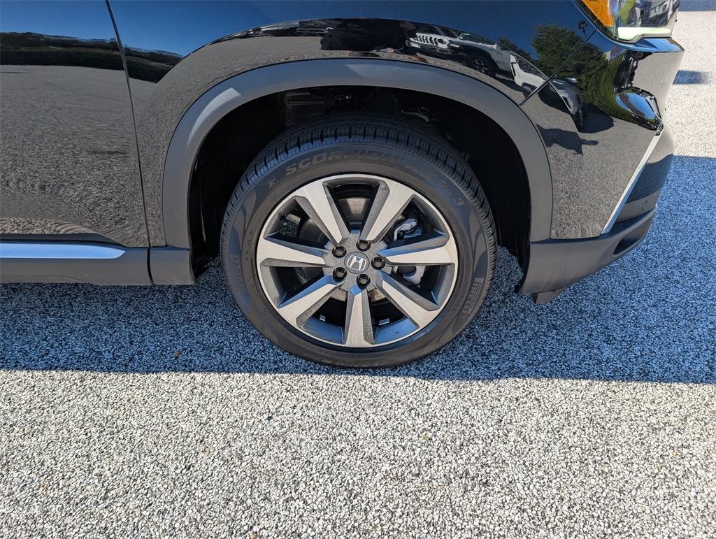 2024 Honda Pilot Elite Image 7 of 34