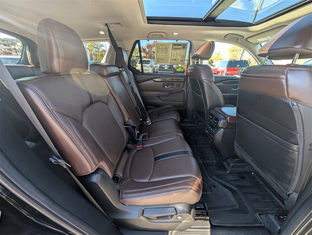 2024 Honda Pilot Elite Image 11 of 34