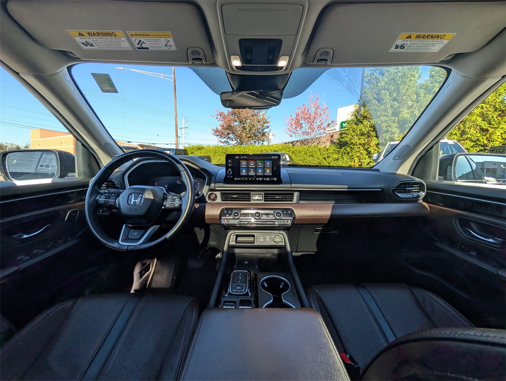 2024 Honda Pilot Elite Image 18 of 34