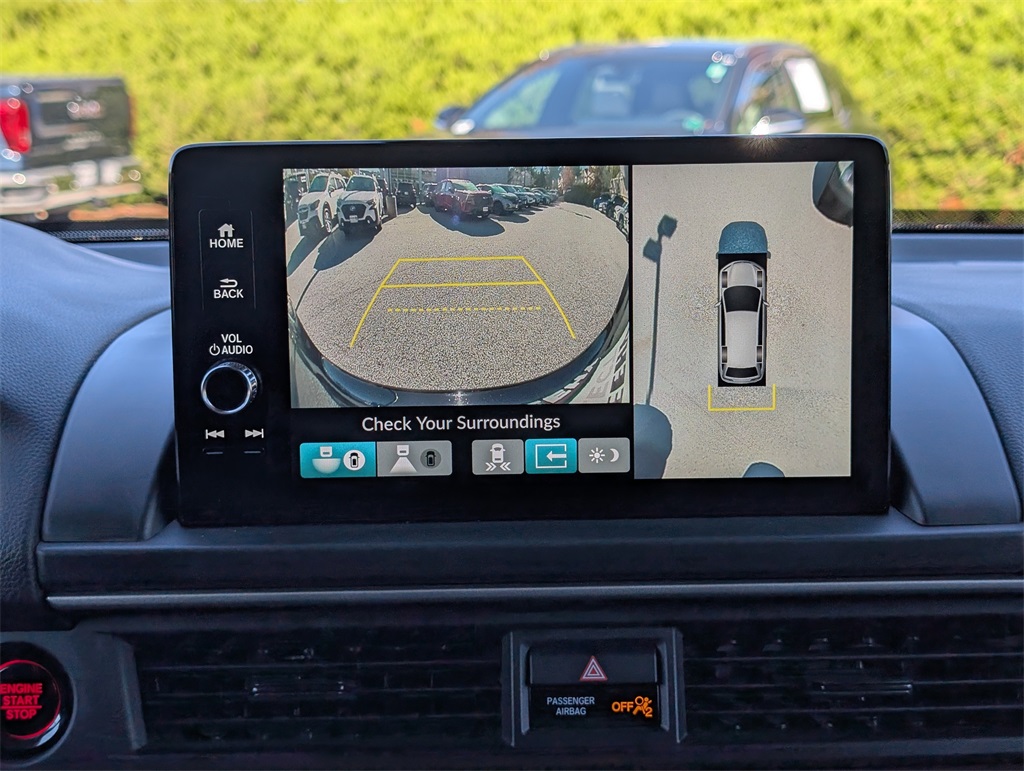 2024 Honda Pilot Elite Image 24 of 34