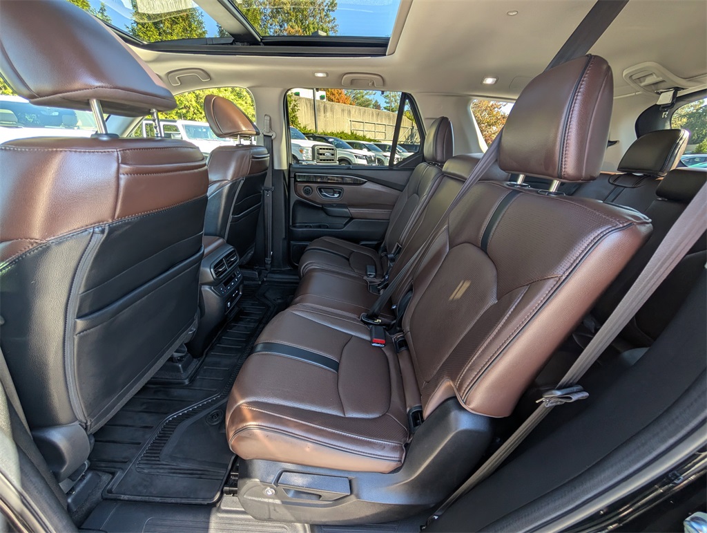 2024 Honda Pilot Elite Image 12 of 34