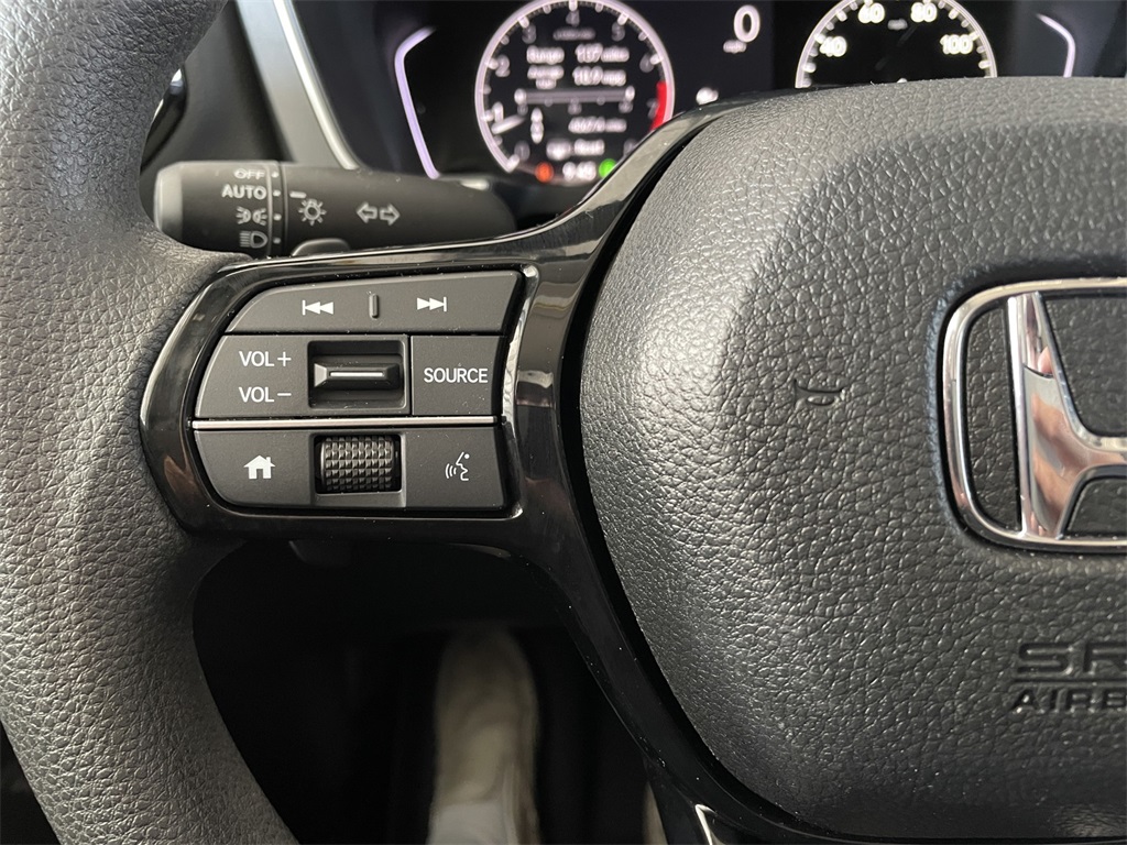 2024 Honda Pilot LX Image 24 of 28